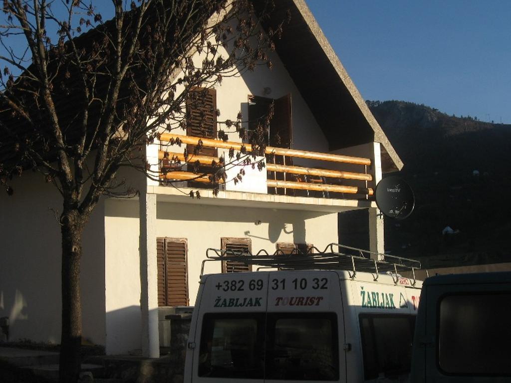 Gasthof Tara Bridge Castle 2*